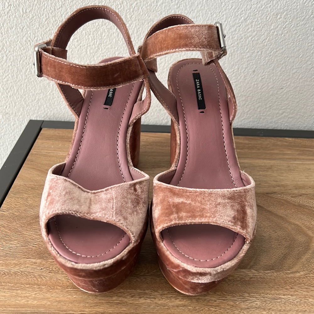 Zara basic heels